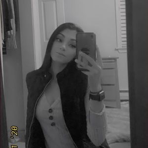 Meet your Posher, Jenilee